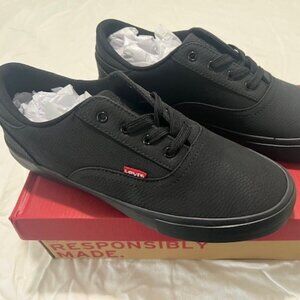 Levi’s Men's Shoes Low Top Lace up Fashion Sneakers size 10